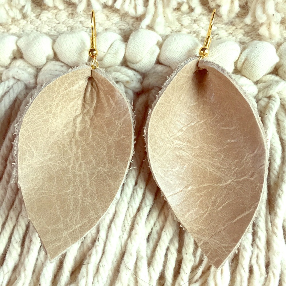 Tan marbled leather leaf earrings